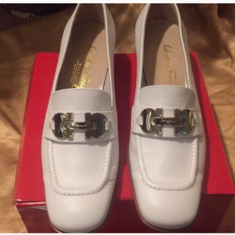 SALVATORE FERRAGAMO LOAFERS